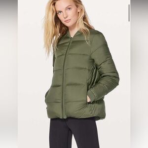 Lululemon- Weightless Wonder Jacket - Size 6 - Pesto